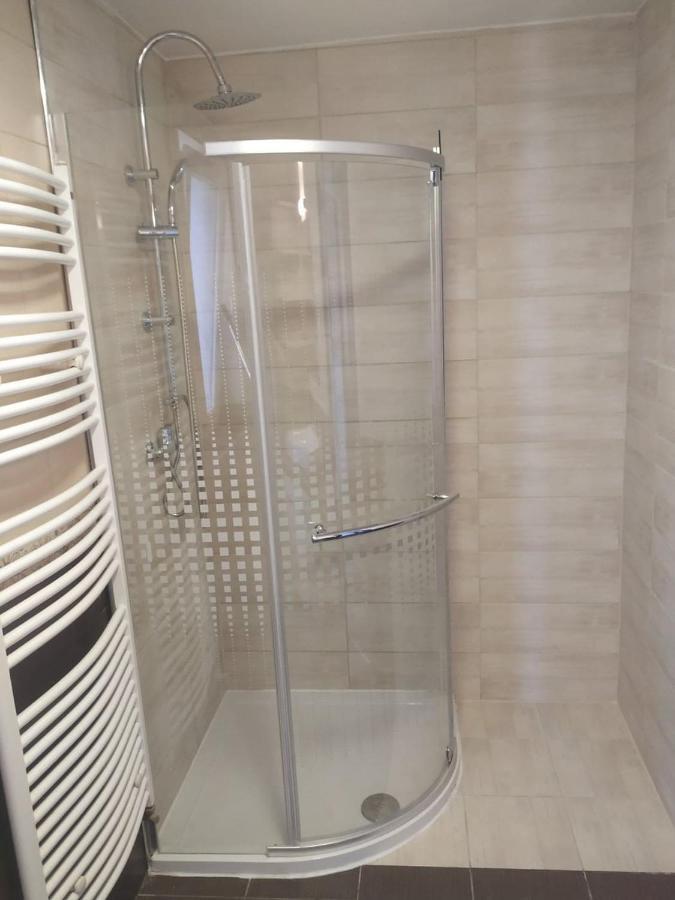 Family Holiday Apartman Nyiregyhaza Bagian luar foto