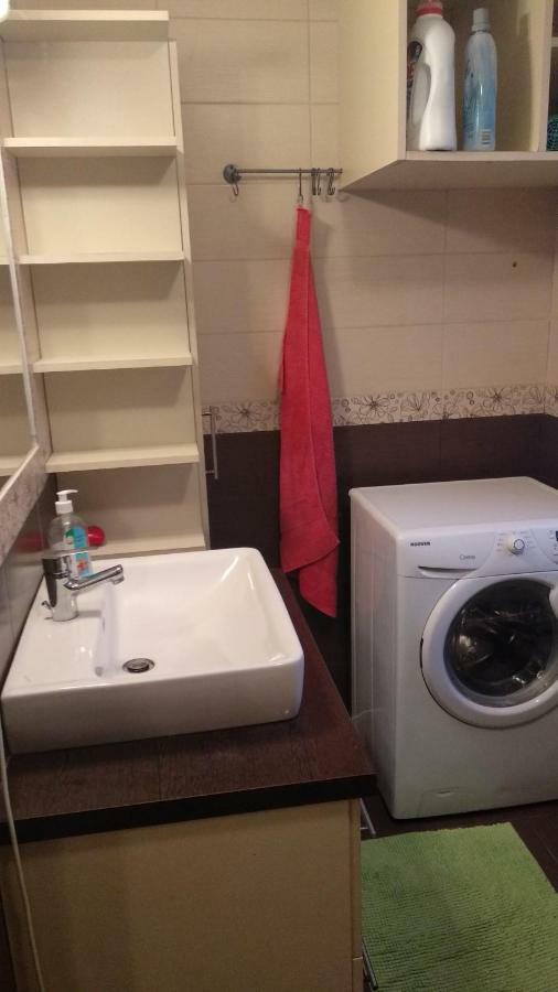 Family Holiday Apartman Nyiregyhaza Bagian luar foto